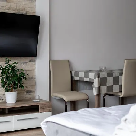 Park Bialopradnicki Blue By Bookinghost Cracovia