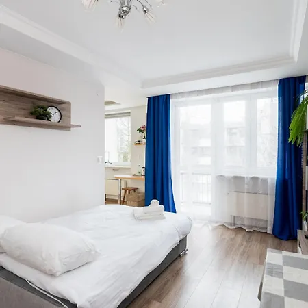 Park Bialopradnicki Blue By Bookinghost